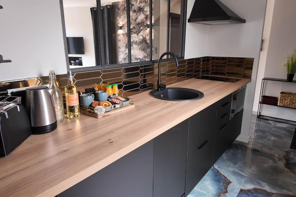 Les Suites Du Payre - Suite Passion Talmont-Saint-Hilaire ภายนอก รูปภาพ