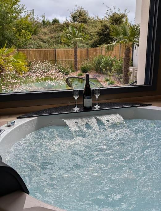 Les Suites Du Payre - Suite Passion Talmont-Saint-Hilaire ภายนอก รูปภาพ