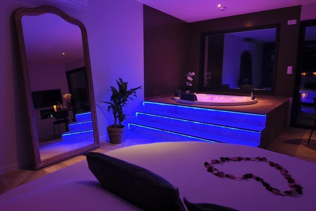Les Suites Du Payre - Suite Passion Talmont-Saint-Hilaire ภายนอก รูปภาพ