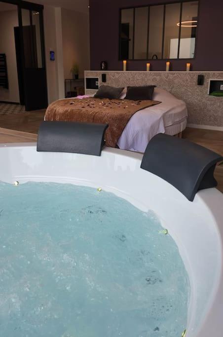 Les Suites Du Payre - Suite Passion Talmont-Saint-Hilaire ภายนอก รูปภาพ