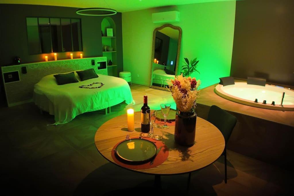 Les Suites Du Payre - Suite Passion Talmont-Saint-Hilaire ภายนอก รูปภาพ